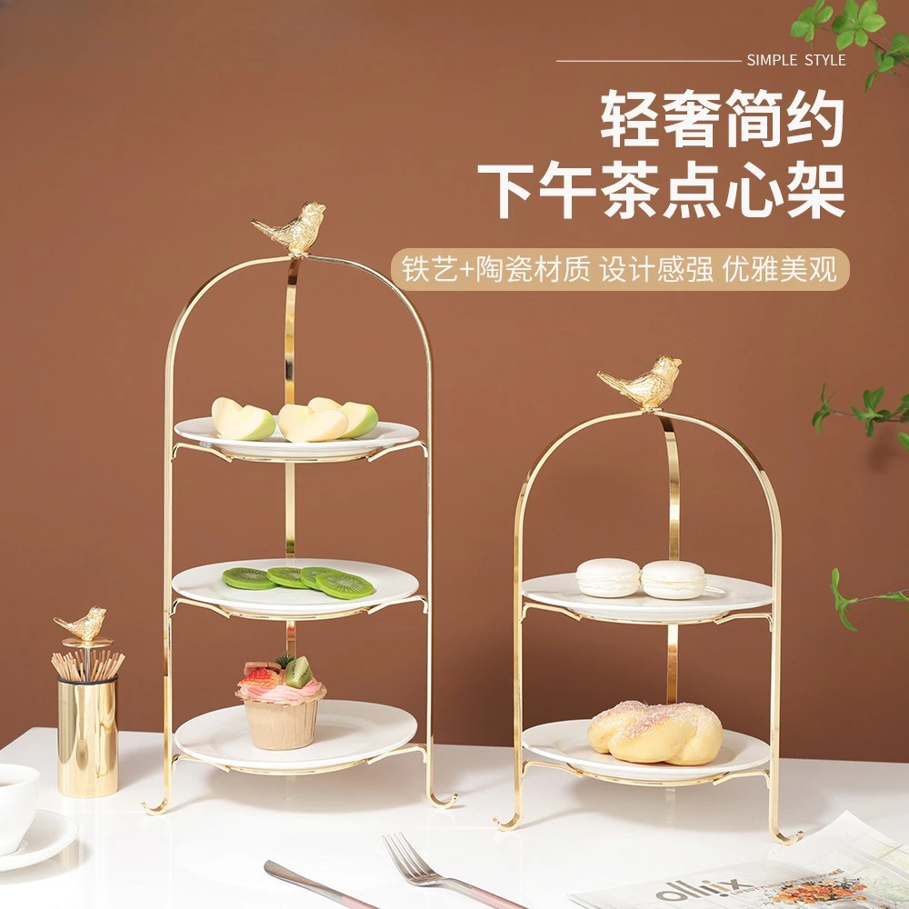Photography Lighting For Food - طبق سيراميك ذهبي فاتح للحلويات والفواكه